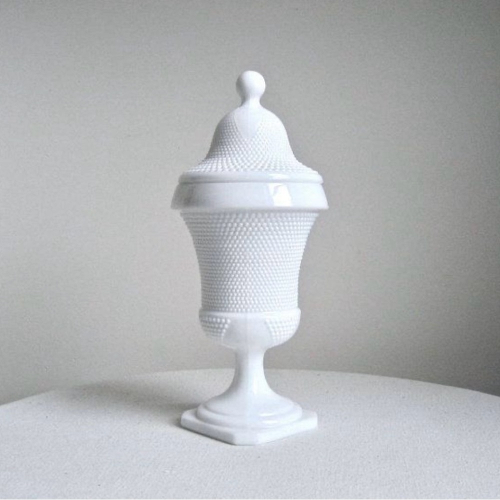 Vintage LE Smith Hobnail Milk Glass Apothecary Jar